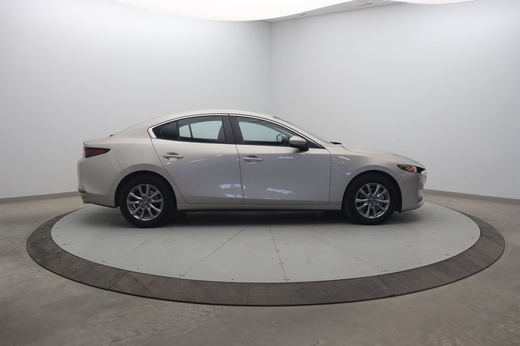 Mazda 3 GS 2022 à Jonquière, Québec - 3 - w1024h768px