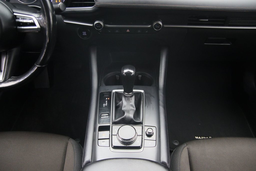 Mazda 3 GS 2022 à Jonquière, Québec - 12 - w1024h768px