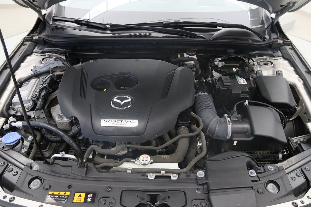 2024 Mazda 3 in Jonquière, Quebec - 11 - w1024h768px