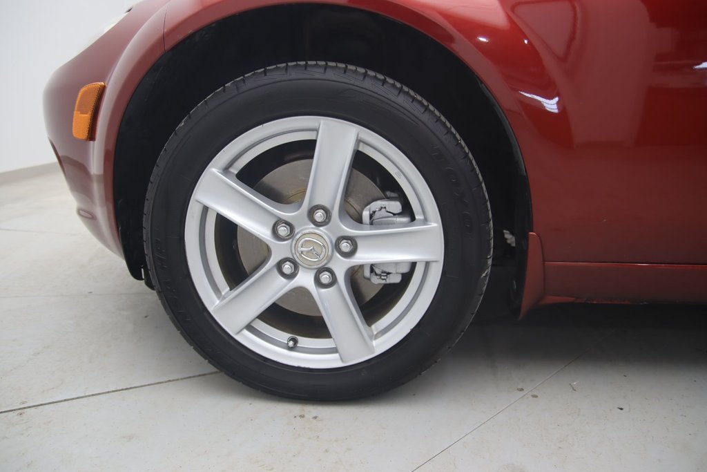 2008 Mazda MX-5 GX in Chicoutimi, Quebec - 15 - w1024h768px