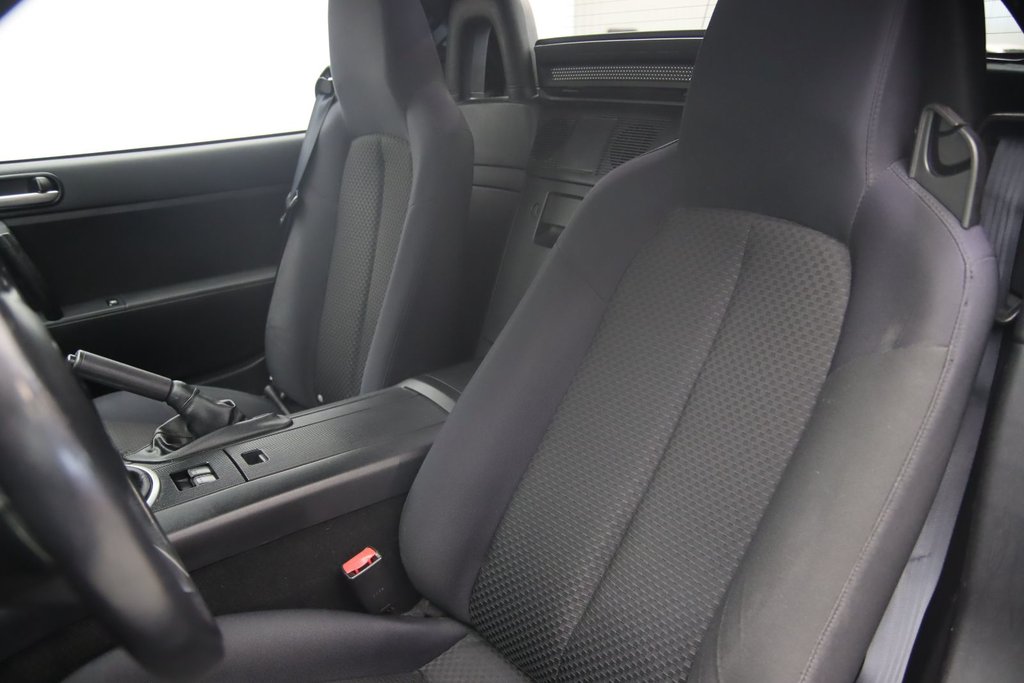 2008 Mazda MX-5 GX in Chicoutimi, Quebec - 7 - w1024h768px