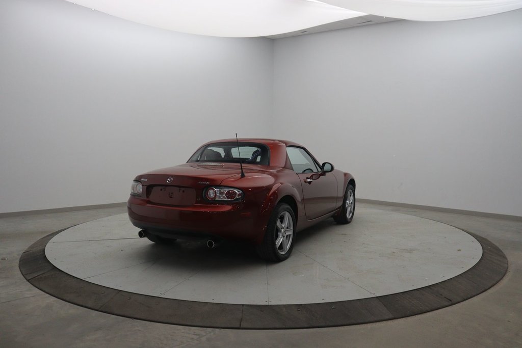 2008 Mazda MX-5 GX in Chicoutimi, Quebec - 4 - w1024h768px