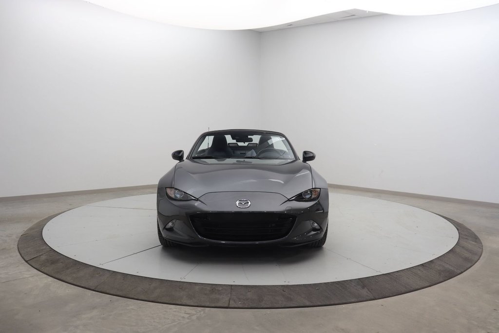 2020 Mazda MX-5 GS in Chicoutimi, Quebec - 2 - w1024h768px