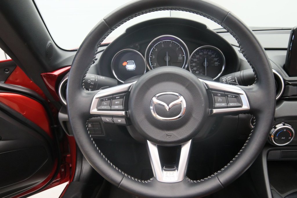 2023 Mazda MX-5 GT in Chicoutimi, Quebec - 9 - w1024h768px