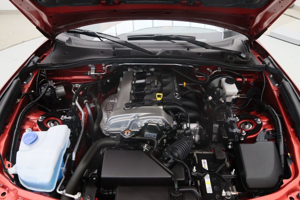 2023 Mazda MX-5 GT in Chicoutimi, Quebec - 12 - w1024h768px