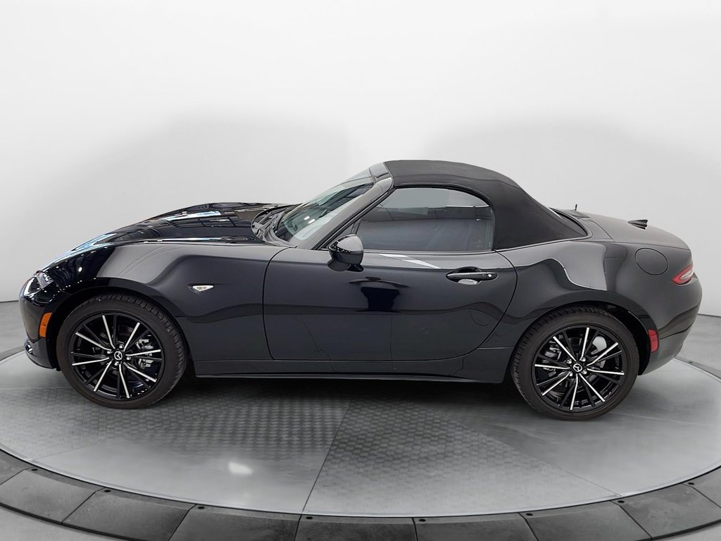 Mazda MX-5 GT 2024 à Chicoutimi, Québec - 5 - w1024h768px