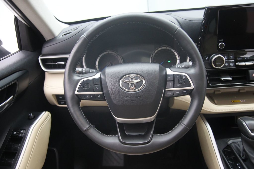 2024 Toyota Highlander in Baie-Comeau, Quebec - 12 - w1024h768px