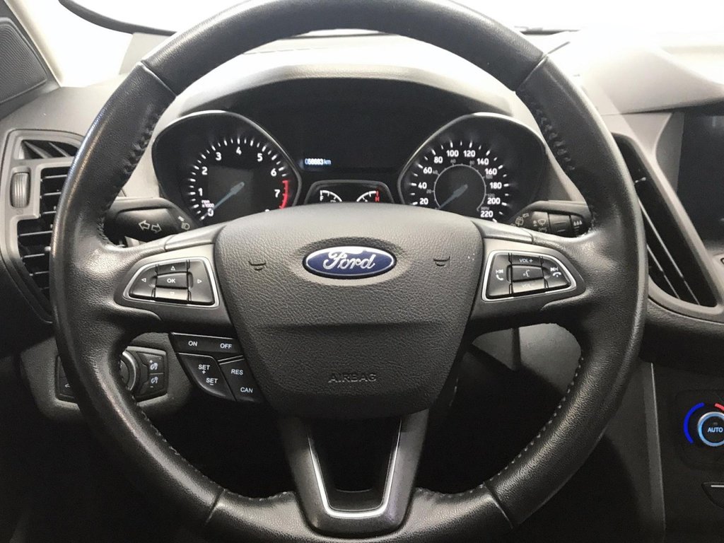 2019 Ford Escape in Sept-Îles, Quebec - 9 - w1024h768px