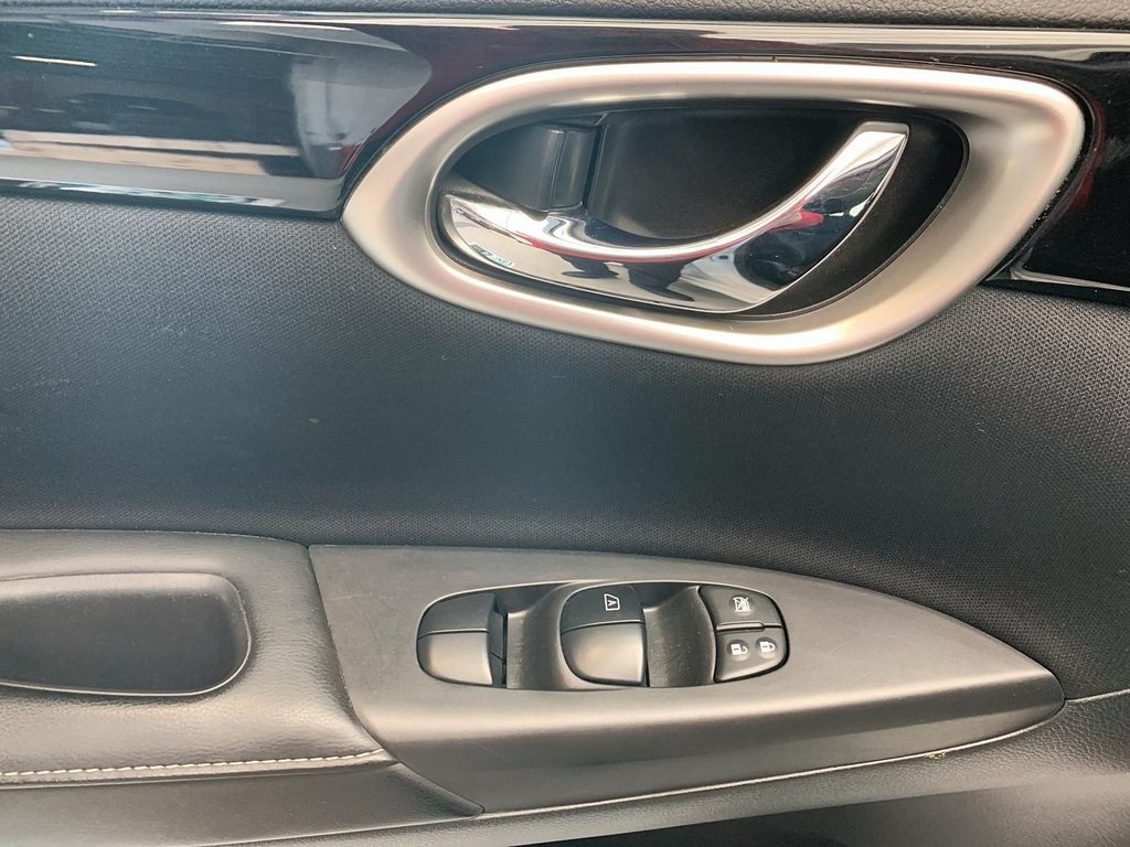2019 Nissan Sentra in Sept-Îles, Quebec - 10 - w1024h768px