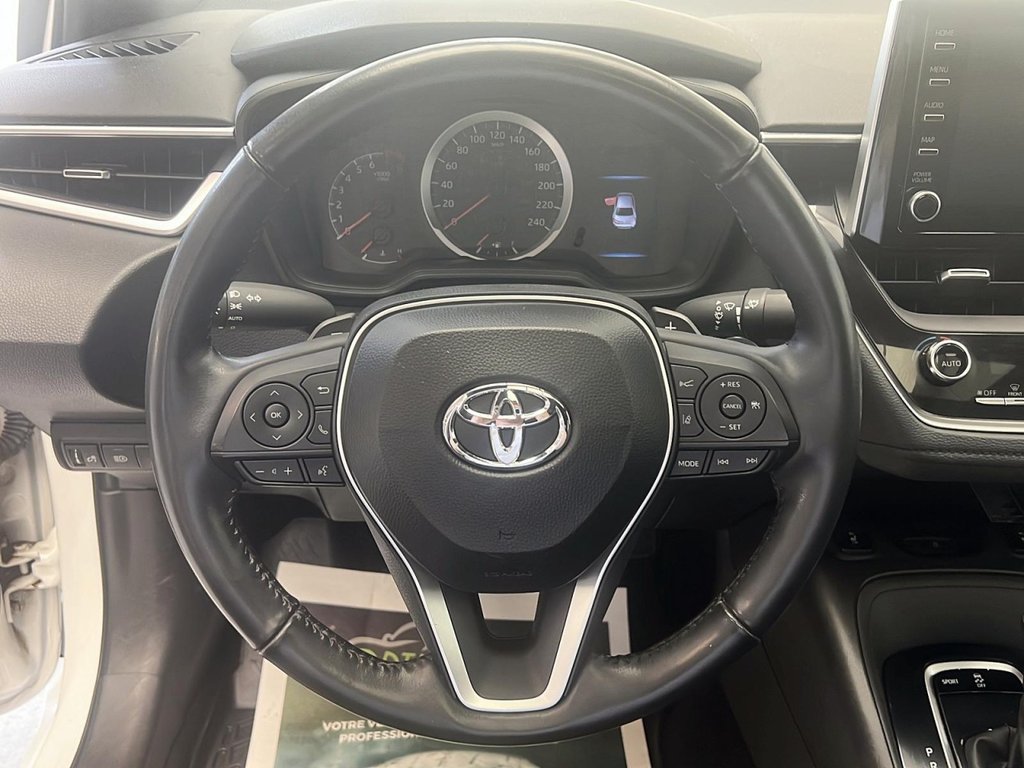 2020 Toyota Corolla in Sept-Îles, Quebec - 11 - w1024h768px