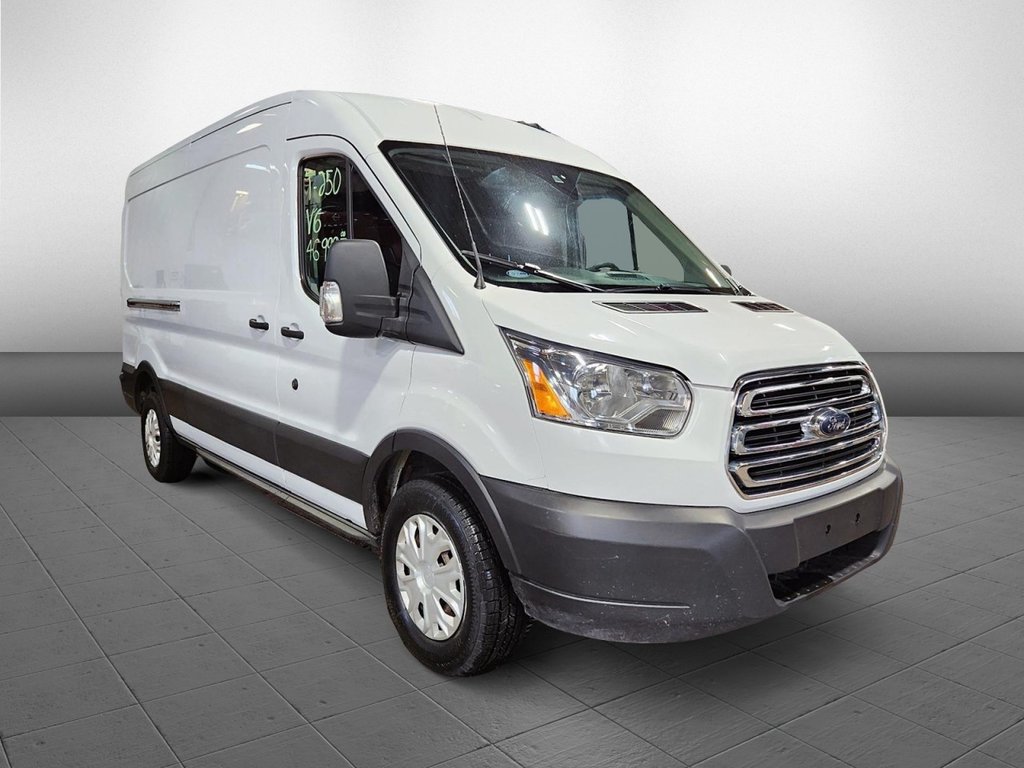 2019 Ford TRANSIT-250 in Sept-Îles, Quebec - 2 - w1024h768px