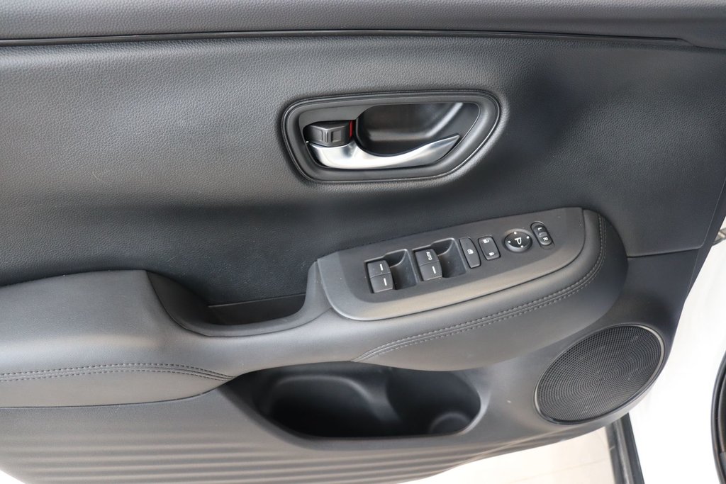 2023 Honda HR-V in Baie-Comeau, Quebec - 14 - w1024h768px