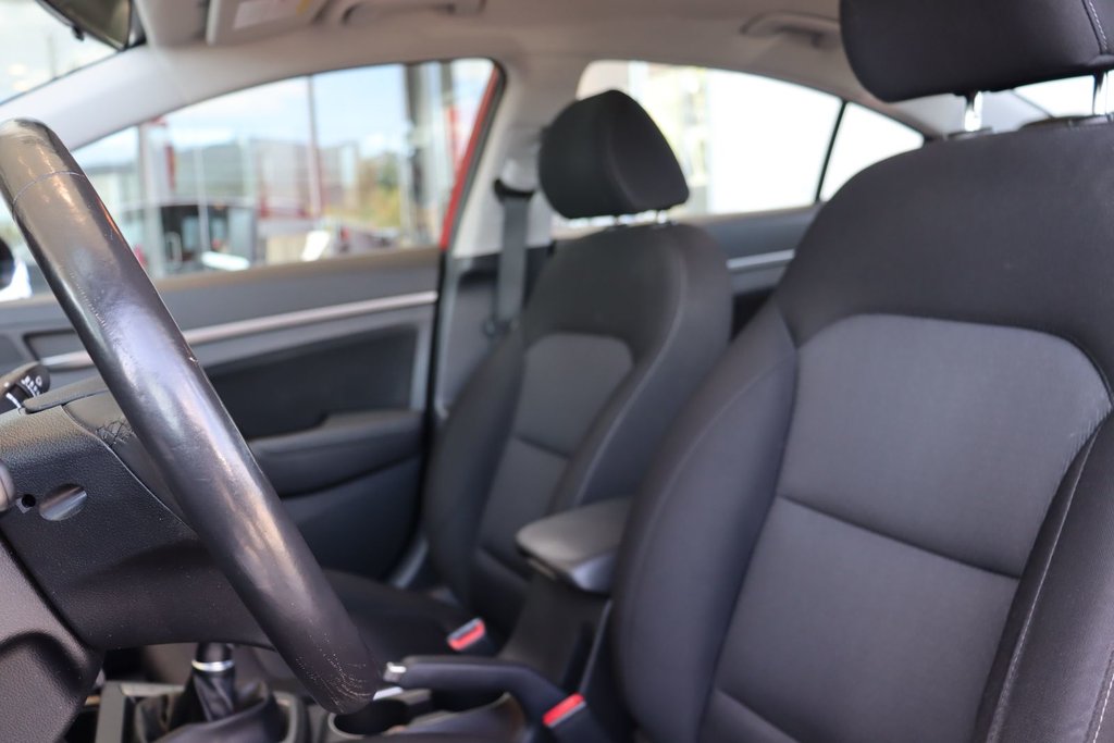 2018 Hyundai Elantra GL in Chicoutimi, Quebec - 7 - w1024h768px