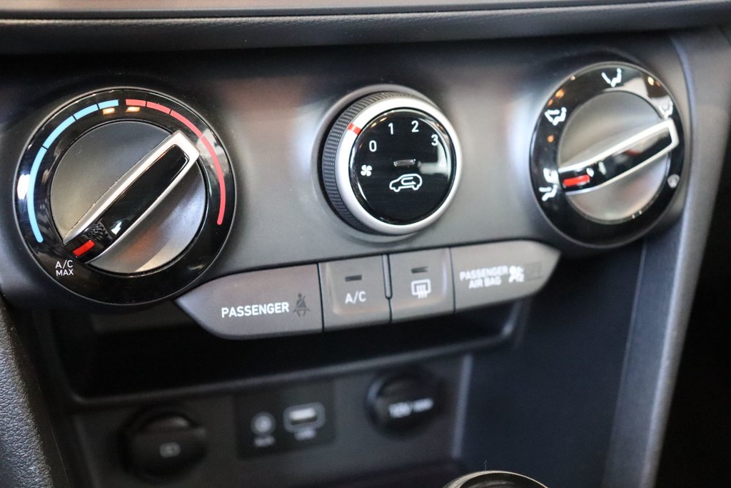 2020 Hyundai Kona in Baie-Comeau, Quebec - 16 - w1024h768px