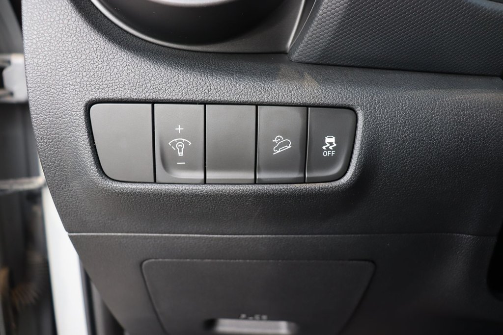 2022 Hyundai Kona in Jonquière, Quebec - 16 - w1024h768px