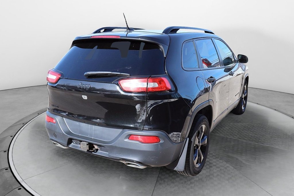2016 Jeep Cherokee in Jonquière, Quebec - 3 - w1024h768px