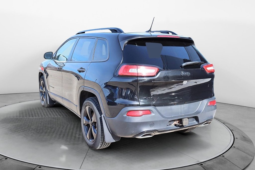 2016 Jeep Cherokee in Jonquière, Quebec - 4 - w1024h768px