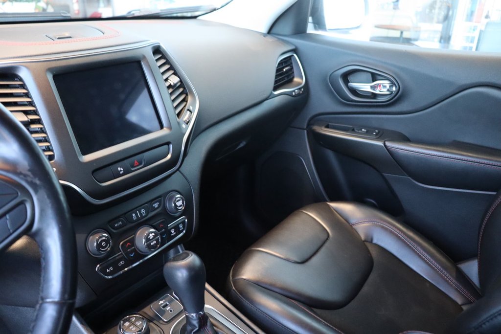 2021 Jeep Cherokee Trailhawk in Chicoutimi, Quebec - 12 - w1024h768px