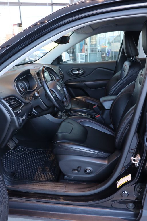 2021 Jeep Cherokee Trailhawk in Chicoutimi, Quebec - 9 - w1024h768px