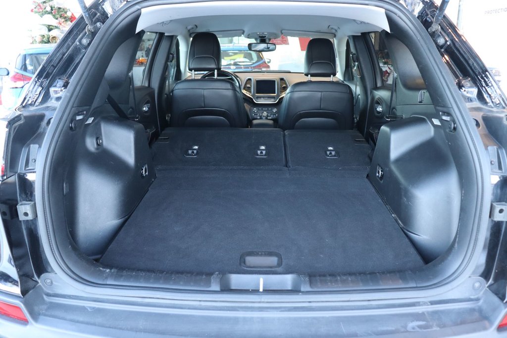 2021 Jeep Cherokee Trailhawk in Chicoutimi, Quebec - 8 - w1024h768px