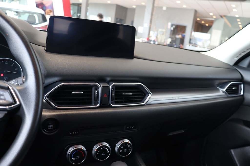 2024 Mazda CX-5 in Sept-Îles, Quebec - 13 - w1024h768px