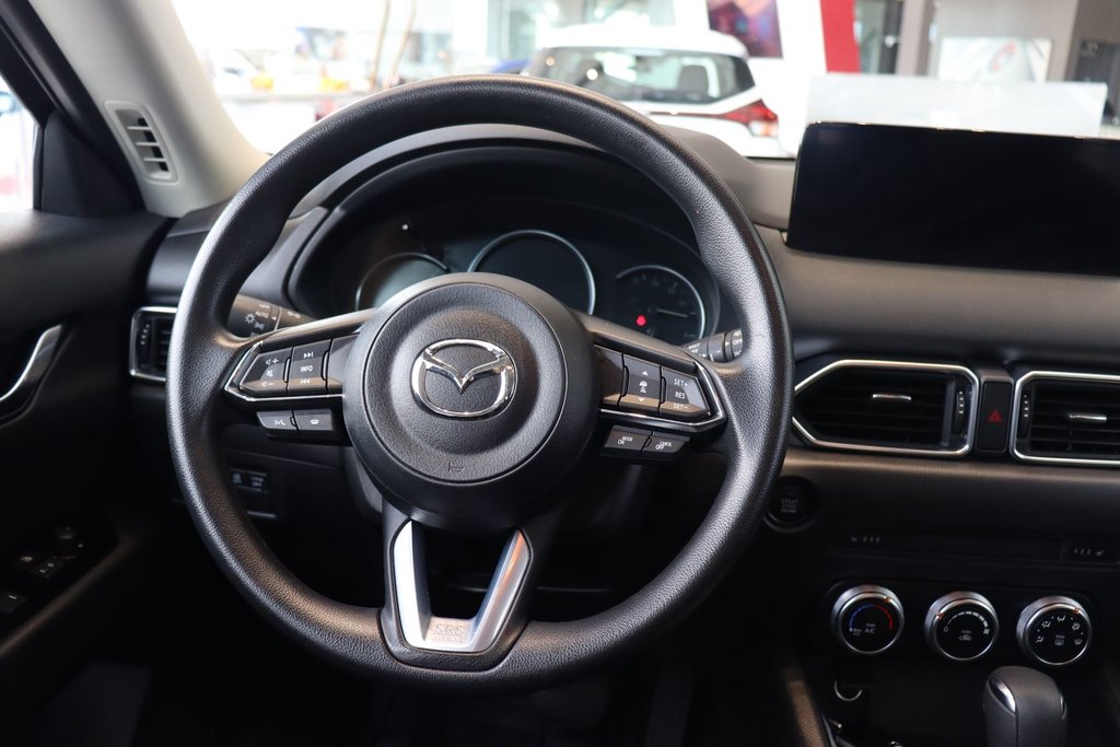 2024 Mazda CX-5 in Sept-Îles, Quebec - 12 - w1024h768px