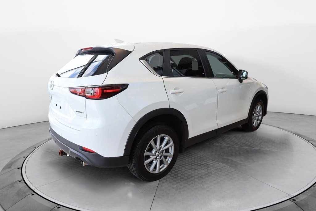 2024 Mazda CX-5 in Sept-Îles, Quebec - 4 - w1024h768px