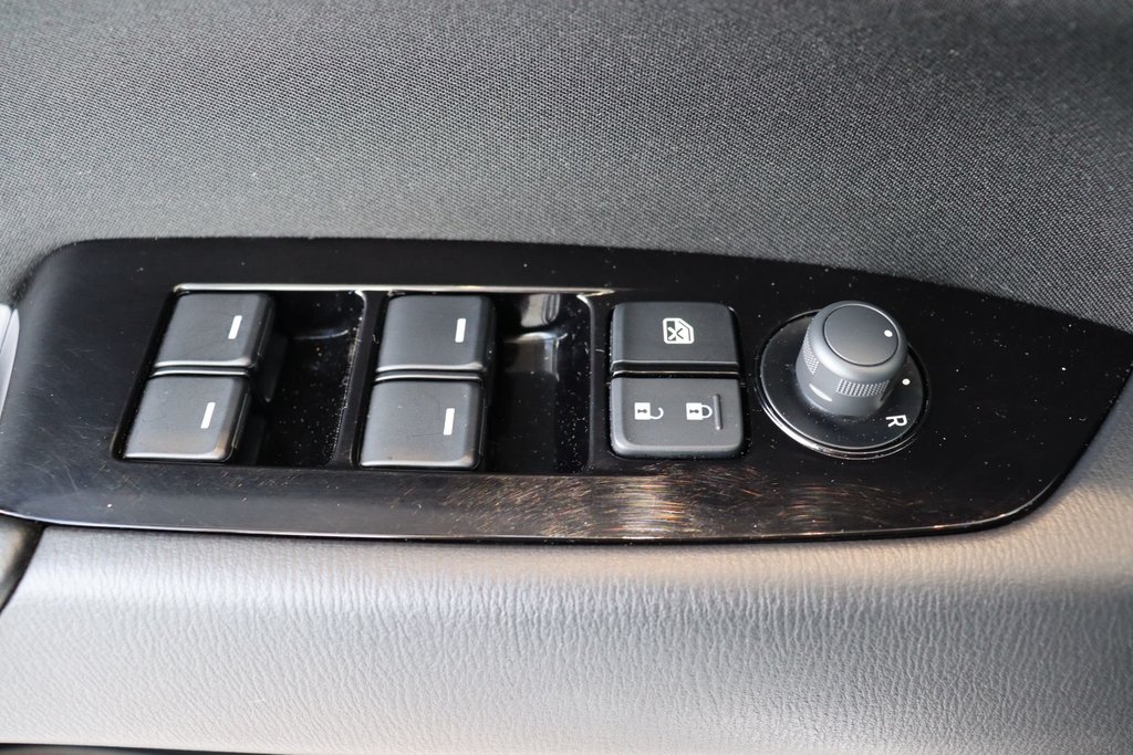 2024 Mazda CX-5 in Sept-Îles, Quebec - 22 - w1024h768px