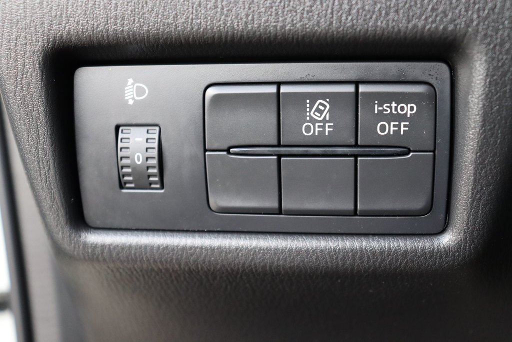 2024 Mazda CX-5 in Sept-Îles, Quebec - 21 - w1024h768px