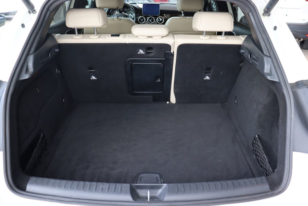 2016 Mercedes-Benz GLA in Jonquière, Quebec - 23 - w1024h768px