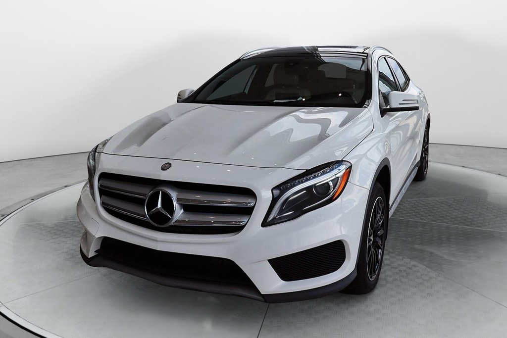 2016 Mercedes-Benz GLA in Jonquière, Quebec - 1 - w1024h768px