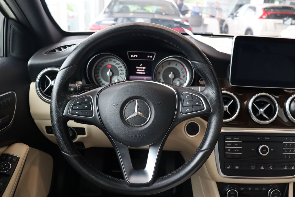 2016 Mercedes-Benz GLA in Jonquière, Quebec - 11 - w1024h768px