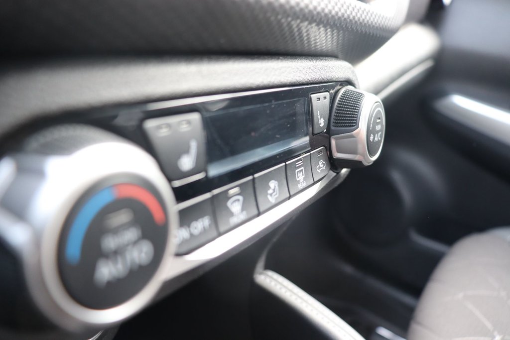 2020 Nissan Kicks in Sept-Îles, Quebec - 13 - w1024h768px