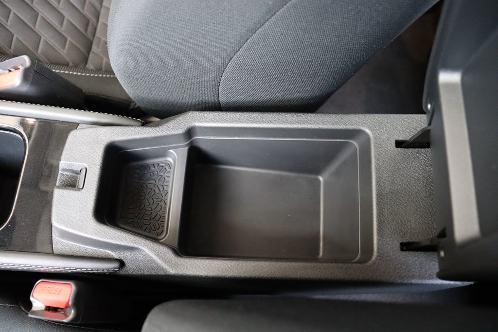 2021 Nissan Kicks in Baie-Comeau, Quebec - 20 - w1024h768px