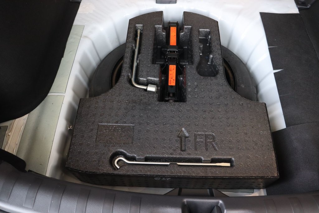 2024 Nissan Kicks in Baie-Comeau, Quebec - 28 - w1024h768px