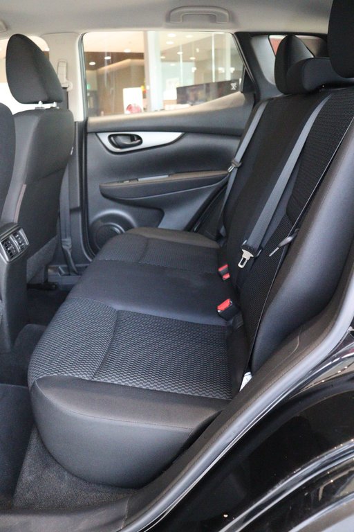 2018 Nissan Qashqai S FWD in Jonquière, Quebec - 7 - w1024h768px