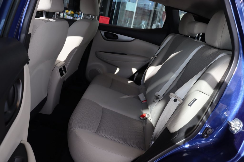 2020 Nissan Qashqai in Sept-Îles, Quebec - 11 - w1024h768px