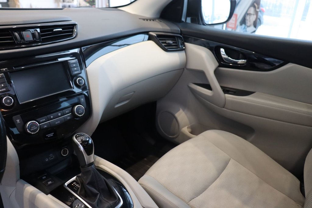 2022 Nissan Qashqai in Baie-Comeau, Quebec - 15 - w1024h768px