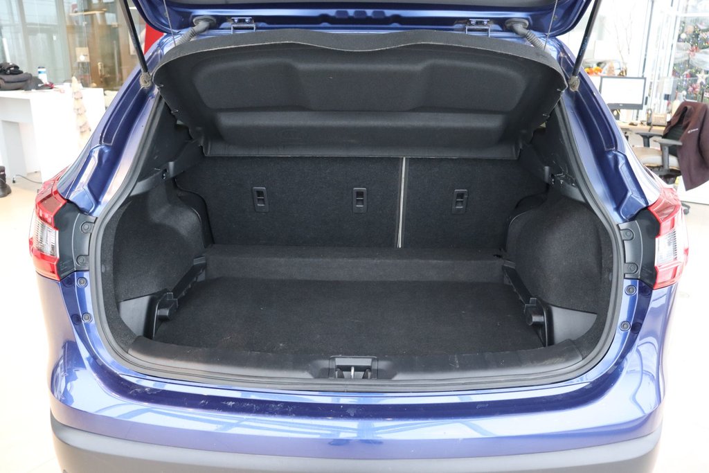 2022 Nissan Qashqai in Baie-Comeau, Quebec - 8 - w1024h768px