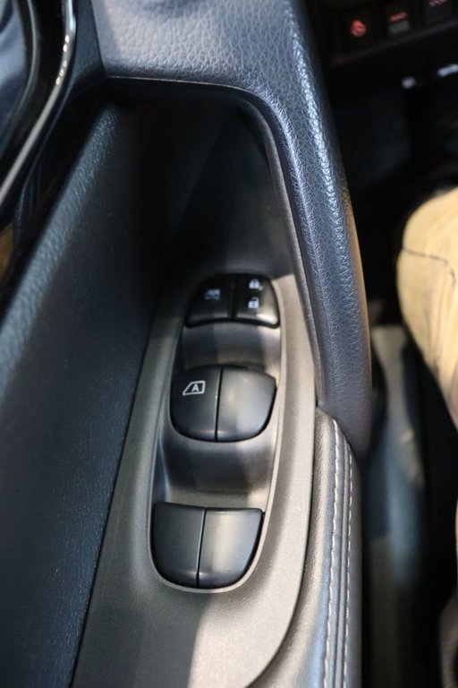 Nissan Qashqai  2022 à Jonquière, Québec - 19 - w1024h768px