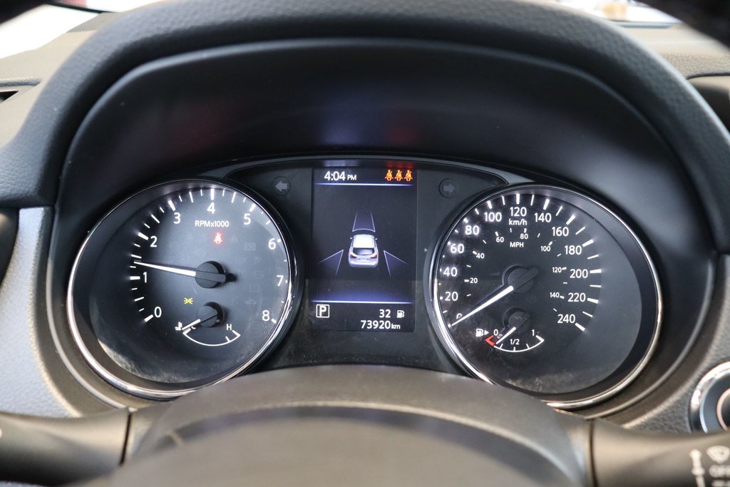 Nissan Qashqai  2022 à Jonquière, Québec - 11 - w1024h768px