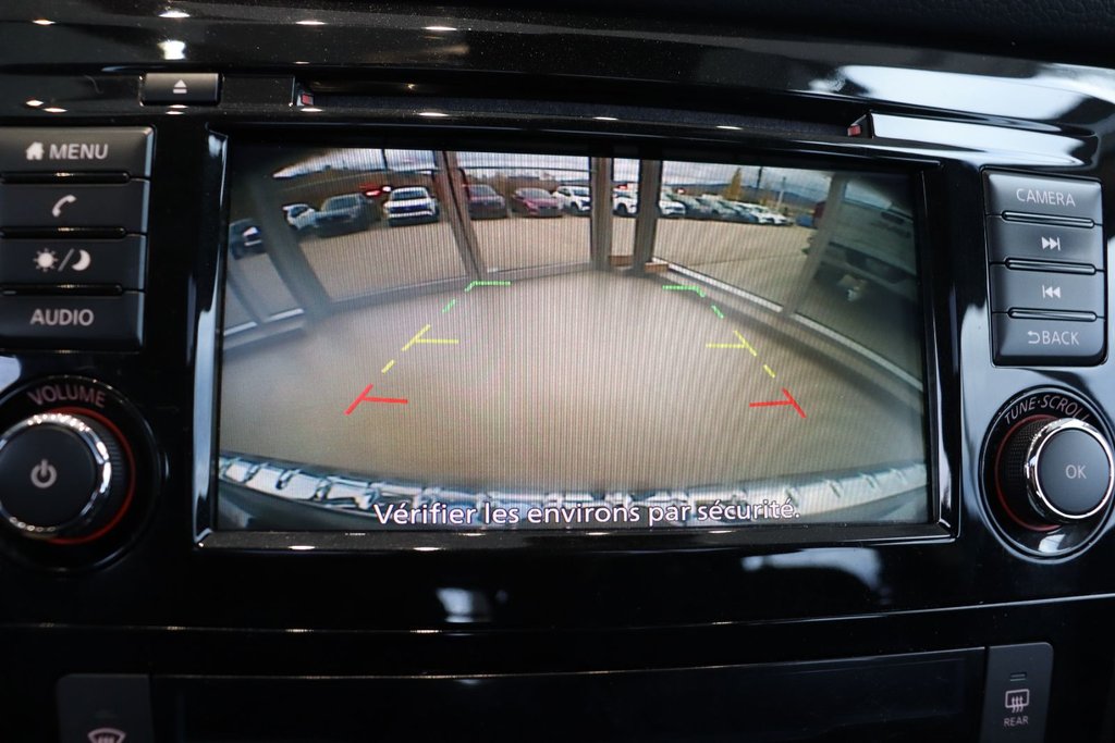 Nissan Qashqai  2022 à Jonquière, Québec - 13 - w1024h768px