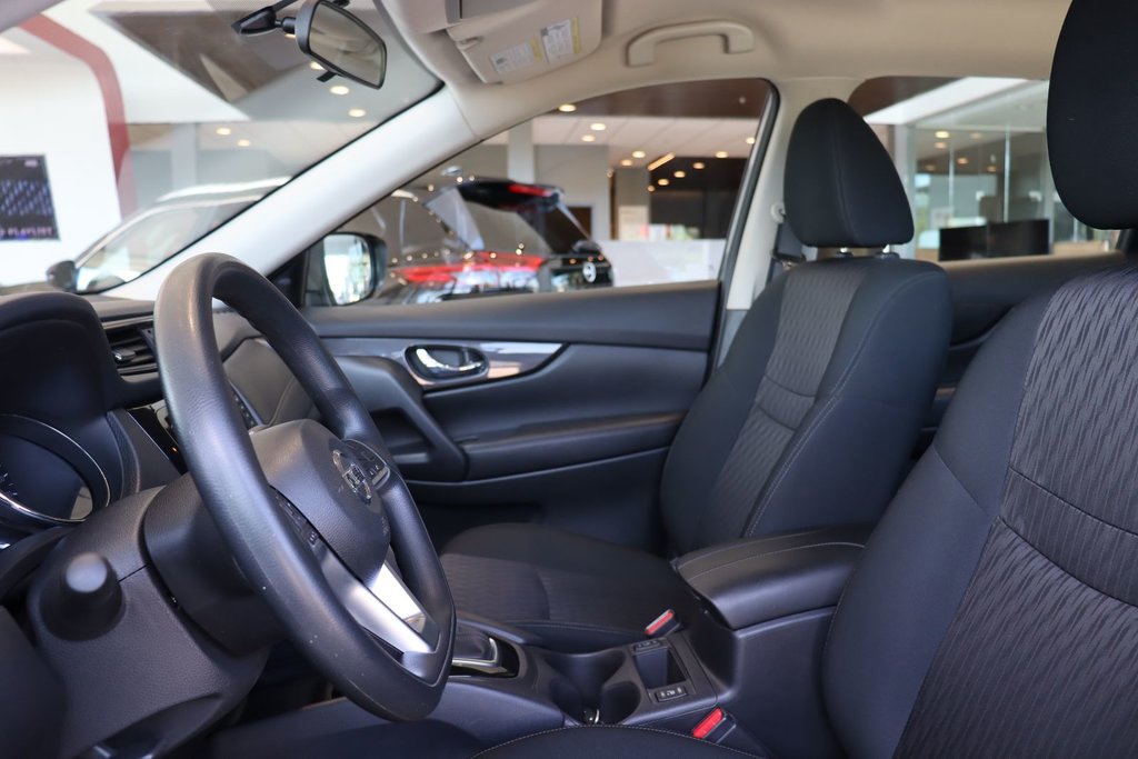 2018 Nissan Rogue S AWD in Chicoutimi, Quebec - 9 - w1024h768px