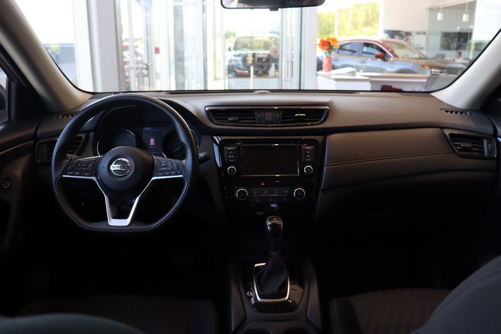2018 Nissan Rogue S AWD in Chicoutimi, Quebec - 18 - w1024h768px