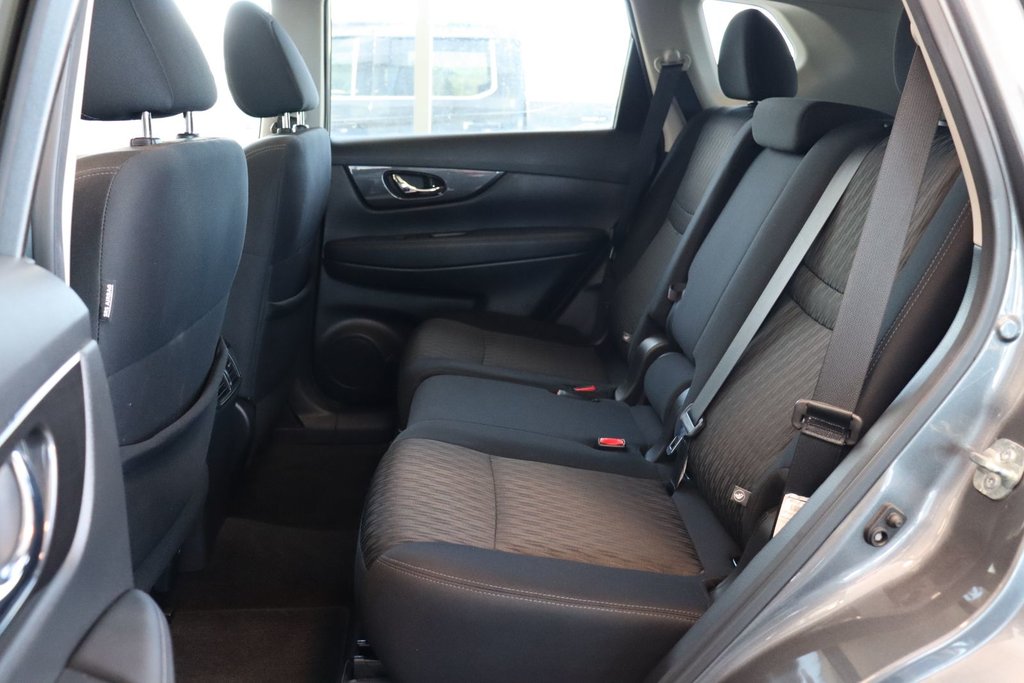 Nissan Rogue  2020 à Jonquière, Québec - 9 - w1024h768px