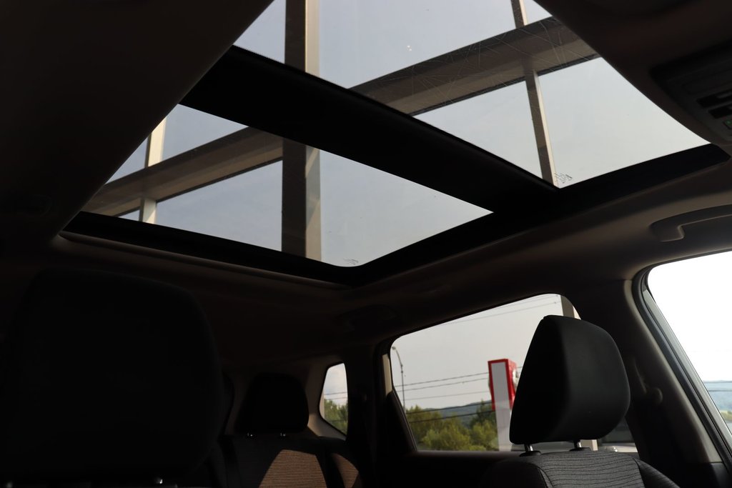 2021 Nissan Rogue in Jonquière, Quebec - 26 - w1024h768px