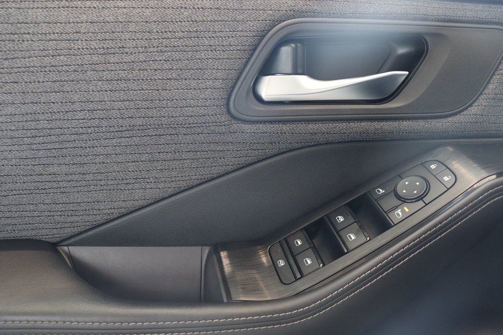 2021 Nissan Rogue in Jonquière, Quebec - 15 - w1024h768px