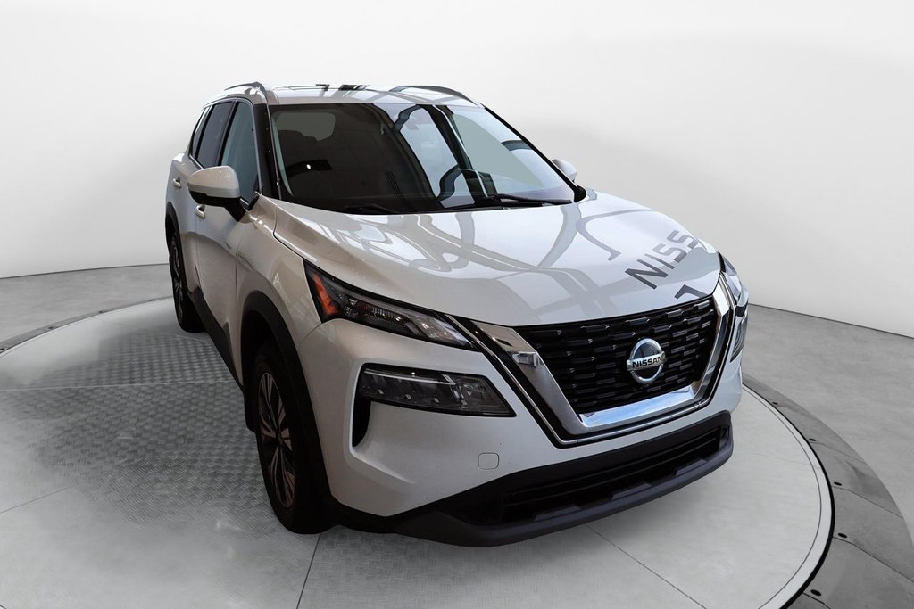 2021 Nissan Rogue in Baie-Comeau, Quebec - 2 - w1024h768px