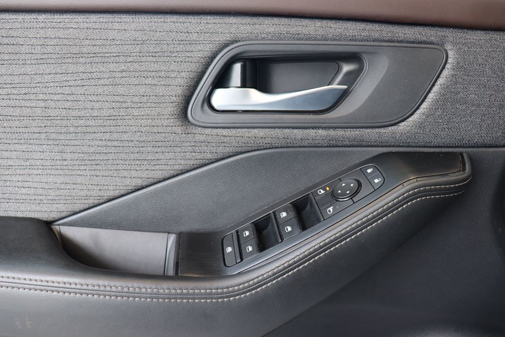 2021 Nissan Rogue in Baie-Comeau, Quebec - 20 - w1024h768px