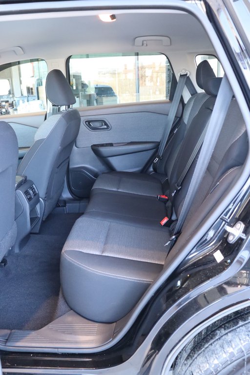 Nissan Rogue  2022 à Sept-Îles, Québec - 8 - w1024h768px